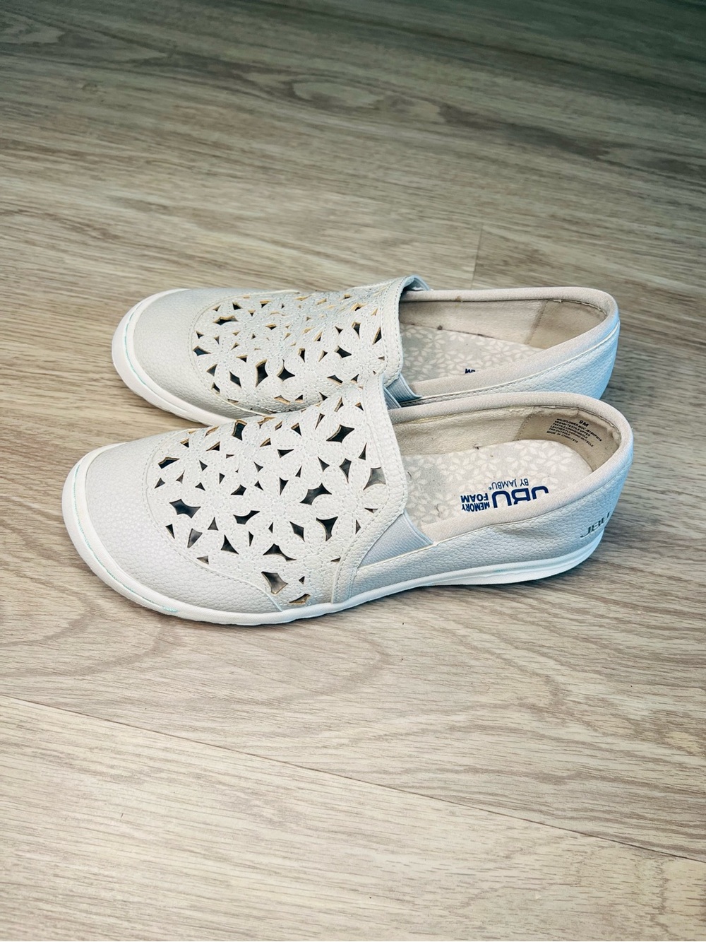 JBU by Jambu Wildflower Moc Slip On Flat Dove Gray Sz 9M Casual Career
